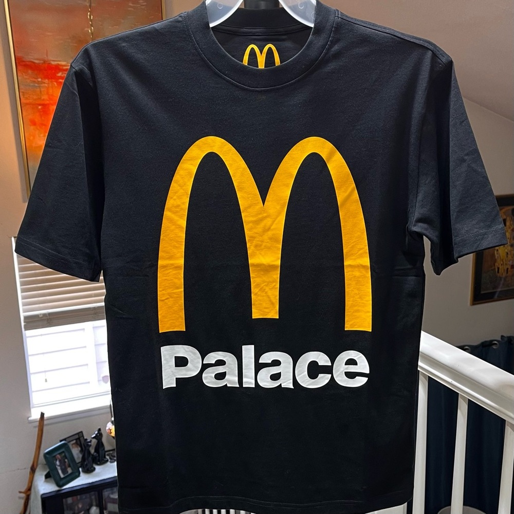Palace x McDonald's Logo Men’s T-Shirt  Size Small
